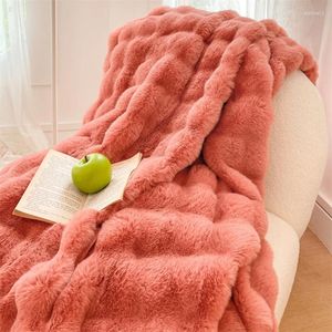 Dekens moderne eenvoudige ins gradient fur kort fleece casual cover deken licht luxe warme comfortabele bank sjaal