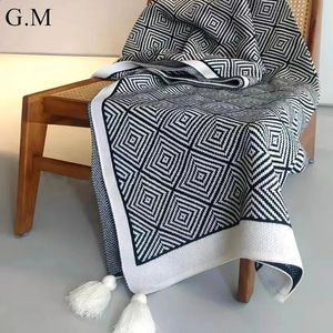 Couvertures Nordic Noir Blanc Rayé Couverture tricotée Ins Jeter pour lits Canapé Simplicité Climatisation Châle décontracté 231030