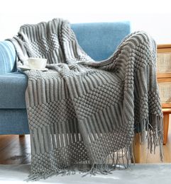Couvertures couverture tricotée nordique pour lit housse de canapé couvre-lit décoratif avec gland couleur unie jeter 230721
