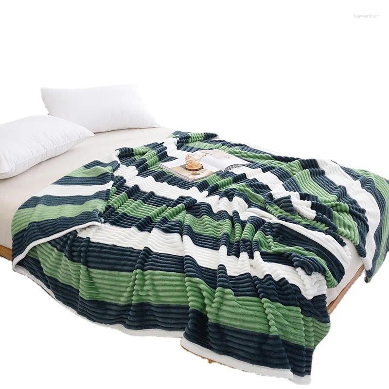 Blankets Nordic Style Striped Warm Sofa Air Condition Blanket Soft Breathable Washable Travel Camping Nap Quilt Bedspreads Home Decor