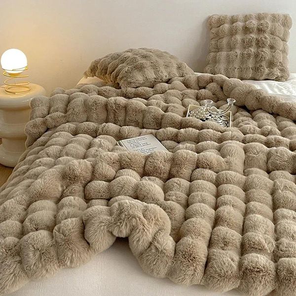 Couvertures couverture moelleuse pour la chaleur de luxe hivernale lits super confortables