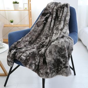 Couvertures Pv Woolen Cape Blanket Micro Plush Microfiber pour une chaleur confortable et durable les nuits froides