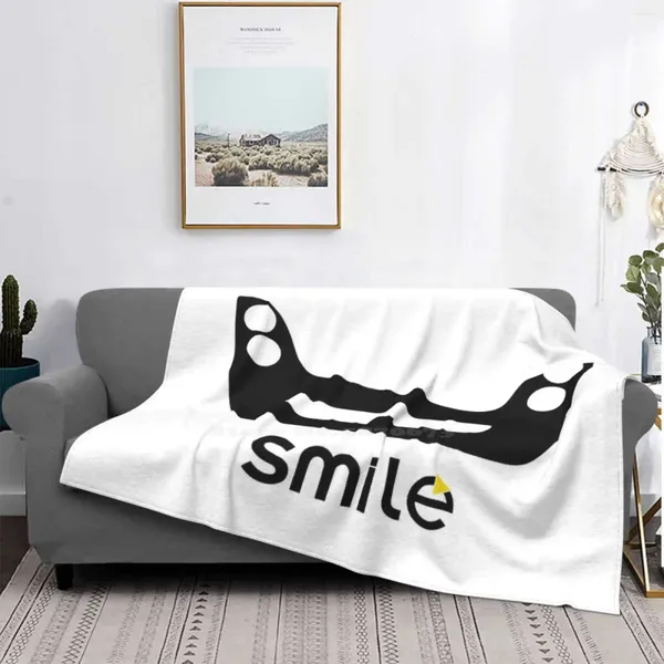 Les couvertures sourient, c'est un intelligent!(Noir) Design créatif conception confortable flanelle chaude couverture automobile automobile marque Coupé Daimler Daimler