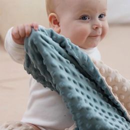 Couvertures douces Minky bébé réception couverture vison pointillé double couche lange d'emmaillotage serviette de bain literie pour enfants nés