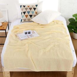 Couvertures Couverture de serviette de gaufre de coton de couleur unie pour le lit doux respirant léger couvre-lit école adolescent tapis décor à la maison