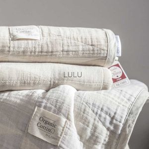 Couvertures Été canapé-lit couette Style japonais coton gaze jeter couvertures pour la maison literie couverture décorative respirant serviette couverture YQ230925