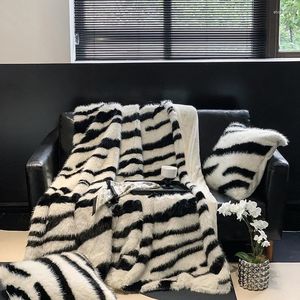 Couvertures super douceur en fausse fourrure couverture en noir et blanc imprimé léopard chaud décoratif confortable pour canapé de chambre à coucher