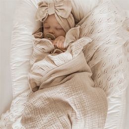Couvertures emmailloter INS à volants en mousseline emmailloter bébé pour né bébé literie accessoires bio né recevoir couverture coton 221024