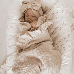 Dekens Swaddling Ins gegolfd mousseline baby swaddle voor geboren babybedden biologische accessoires geboren ontvangen deken katoen 221024