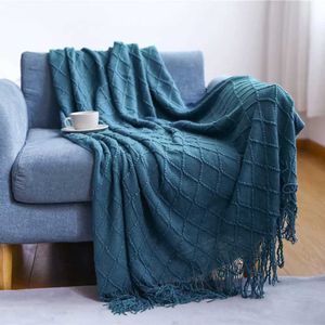 Dekens Textile City Cashmere-achtige gebreide sofa gooi deken in Noordse stijl vaste geruite kwastje voor sprei voor hotel herfst interieur decoreren