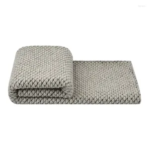 Couvertures épaisses couverture d'hiver Isolation thermique de luxe Hise de canapé King Size Cover Modern confortable Home Textile Produits