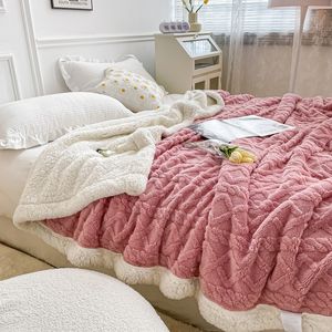 Couvertures couvertures à plaid épaisse chaudes et moelleuse douceur en peluche de canapé moelleux du canapé de canapé à la maison.