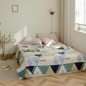 Couvertures Tissu lavé Impression double face Couvre-lit Une couverture ou une couette d'été pour apporter un bon sommeil à la maison pour la famille et les amis