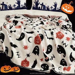 Dekens yiruio schattig Halloween Decoratie geschenk Geknakte deken Pompoen Ghost Witch Imp Bat Jacquard Downy Furry Hallowmas Throw