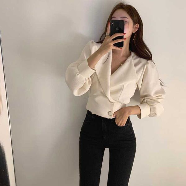 Blazer trajes Chic coreano Simple blanco chaqueta de solapa corta mujer moda manga larga dos botones Tops temperamento abrigo 210610