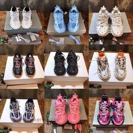 Blcg Sneaker 2024 Baskets Balencaga Triple S Track 3XL Chaussures Paris 3.0 Daddy Outdoor Semelle épaisse surélevée Couple de lumière LED Hommes Femmes Chaussure de coureur de haute qualité