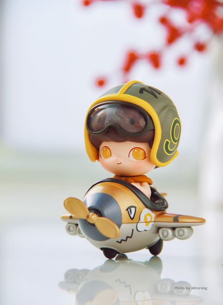 Boîte aveugle Original Dimoo Little Figure Pilot Fly Boy on Plane Designer Toy Art Collection Popmart Fair Figurine en édition limitée 230714