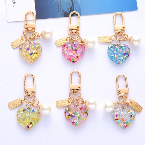 Porte-clés en forme de cœur en acrylique scintillant, avec paillettes colorées, étiquette métallique en perle douce, pour femmes et filles, décoration de sac à main pour écouteurs