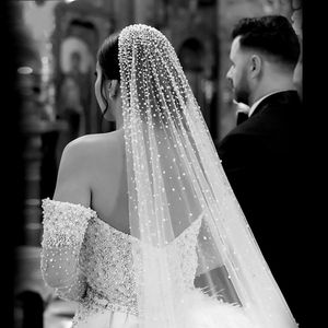 Bling Bling Crystal Cathedral Bridal Veils Luxe lange parels kralen op maat gemaakte witte ivoor hoge kwaliteit bruiloft sluiers 3 m