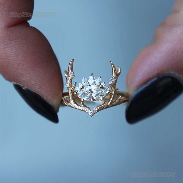 Bling Bling Vvs Moissanite Ring 100% 925 Sterling Ring Designer Style Topaz CZ Jewelry Style Lovely Elk Antler Lady Ring con decoración de mano Regalo Anillos de plata