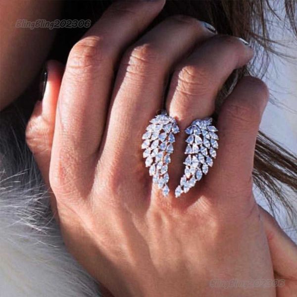 Bague Bling Bling Vvs Moissanite Bague 100% 925 Sterling Style Designer Topaze CZ La nouvelle bague ouverte pour femme pleine d'ailes Bague réglable Bague à breloques à la mode Bagues en argent