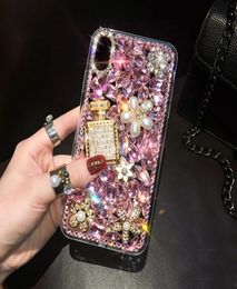 Bling Crystal Diamond Bouteille de parfum Housse de protection pour iPhone 12 Mini 11 Pro XS Max XR X 8 7 Samsung Galaxy Note 20 S21 S20 U3657093