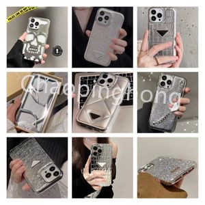 Bling Glitter Phone Cases para iPhone 14 Pro Max Case Star Sliver Diseñador de moda Leather Diamond Women Back Cover i 13 Promax 12 11 Triangle P Luxury