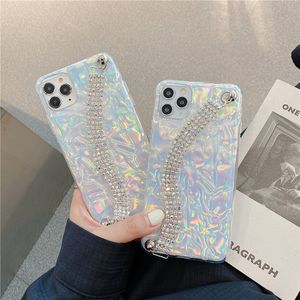 Bling luxe étuis laser dragonne paillettes étincelle diamant chaîne de poignet femme filles doux TPU mince étui de protection pour iPhone 12 11 Pro MAX 8 7 Plus SE2