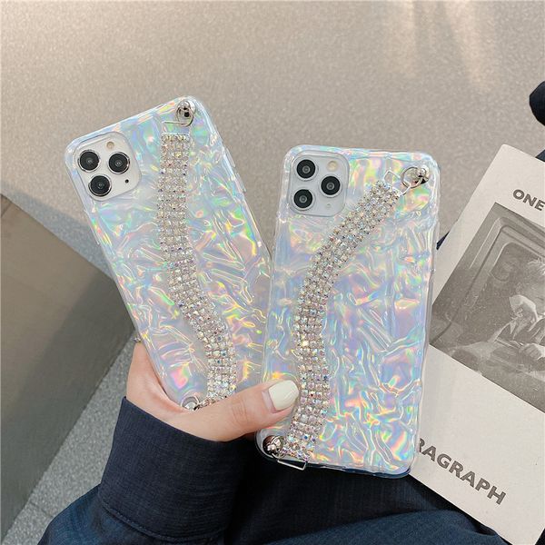 Bling Luxury Laser Cases Correa de mano Glitter Sparkle Diamond Cadena de muñeca Mujer Niñas Soft TPU Slim Funda protectora para iPhone 12 11 Pro MAX 8 7 Plus SE2