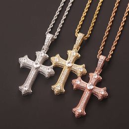 Bling Wind Three Leaf Cross -hanger vol zirkoon hiphop ketting voortreffelijke sieraden