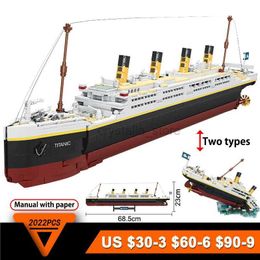 Blocs 2022 pièces Titanic 2in1 briques 3D en plastique grand bateau de croisière modèle classique film blocs de construction briques bricolage jouets enfants garçons cadeaux 240120