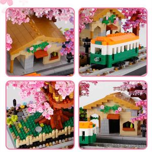 Blokken 799pcs Sakura Huis Tree Trains Station Bouwstenen Cheer Flowers City Street View Blokken speelgoed voor kinderrem R230814