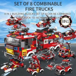 Blokken 806pcs City Fire Truck 8in1 Type Building Block Toy Car Helicopter Tool Brandweerman Educatieve interesse 230821