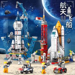 Bloques Ciudad Estación espacial Construcción de cohetes aeroespaciales Shuttle Astronauta figura bloque MOC Ladrillos Set juguetes para niños regalo de Navidad 230105