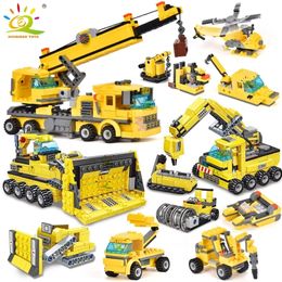 Blokken Huiqibao Toys 693pcs 8in1 Engineering Truck Building Crane Bulldozer auto Stad Bouwstenen Set voor kinderen kinderen 220826