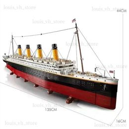 Blokken op voorraad 99023 Compatibel 10294 Titanic Large Cruise Boat Ship Stoomship baksten Bouwstenen Kinderen Diy Toys Love Gifts T240325