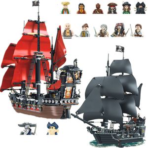 Blocks of the Caribbean Ship Queen's Revenge Warship Black Pearl Saiboat Building Bricks Bricks MOC 4195 Assemblage Toys Kid Gift 230821