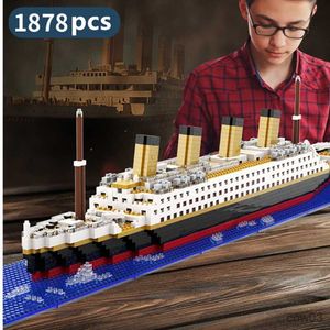 Blokken Titanic Creatieve Luxe Cruiseschip Boot Wrak Set Stad DIY Model Bouwstenen Bricks Speelgoed Voor Kinderen Volwassen gift R230718