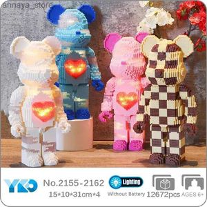 Bloques Yko Animal World Heart Bear amor Pet Doll Model LED Light Diy Mini Diamante Bloque de construcción Bloque de construcción Caja de juguetes Freel2403