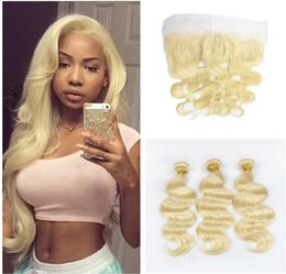 Cheveux humains blonds de vague de corps avec fermeture frontale en dentelle trames de cheveux vierges malaisiens 3 paquets avec dentelle frontale de vague de corps 2741584