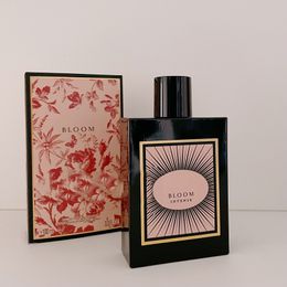 Parfum Bloom 100 ml Floral Delight Charmed Parfum pour femme Poire de nuit Notes florales d'agrumes Parfum longue durée Parfum floral Spray de parfum puissant de haute qualité