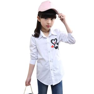 Blouse voor meisjes witte school hart patroon kinderen casual stijl kleding 6 8 10 12 14 210527