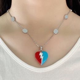 Hechizo de esmalte azul y rojo Collar colgante de corazón Collar de diseñador clásico Cadena de cuello Mujeres Mujeres Collar Collar Joya Regalo CGN2 --27