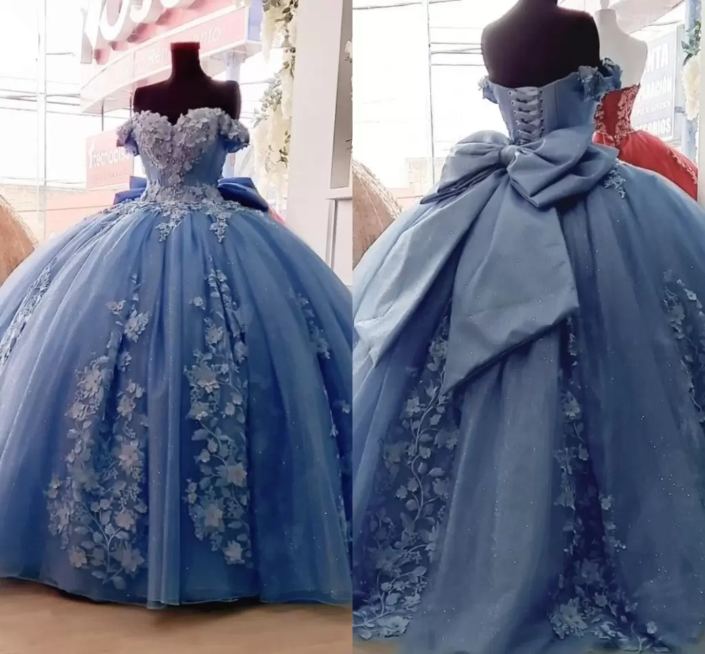 Blå bollklänning quinceanera klänningar 2022 med 3D blommig applikation utanför axelhalsen tyll skräddarsydd prinsessa söt 16 tävling formell slitage vestidos 401 401