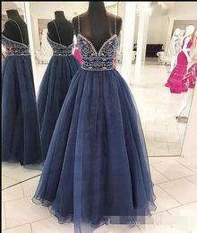 Blue Navy Prom Robe Robe Spaghetti Stracts Crystals Perger une ligne Backless Floor Longueur Fabriqué sur mesure