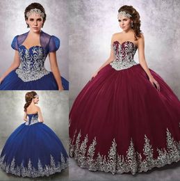 Blauwe kralen koninklijke baljurk Quinceanera jurken lieverd nek borduurwerk prom -jurken met jas tule appliqued zoete 16 jurk s s