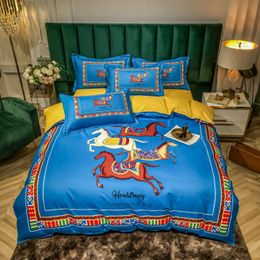 Juegos de ropa de cama de diseñador azul Funda Bohemia Moda Impreso Algodón Tamaño Queen Juego de edredones de lujo de caballo de alta calidad