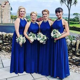Blauwe jurken Halter Bruidsmeisje Koninklijke vloerlengte Chiffon Kralen Custom Made a Line Maid of Honor Jown Country Wedding Wear