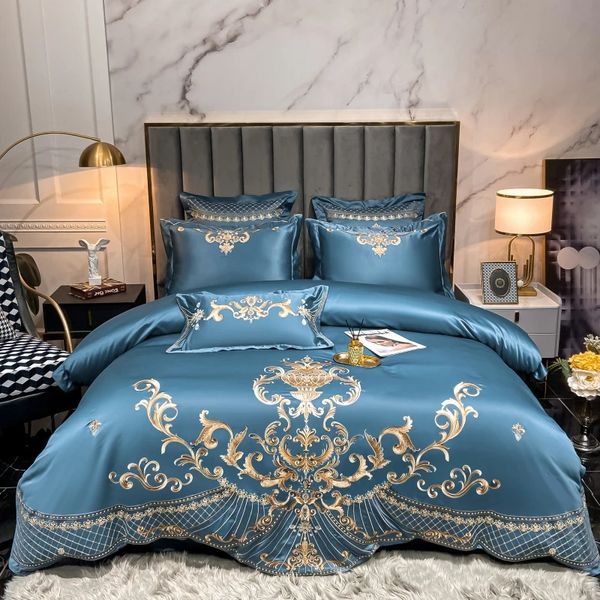 Ensemble de literie bleu brillant de luxe broderie or Royal Satin coton Double housse de couette drap-housse taies d'oreiller Textile de maison 240131