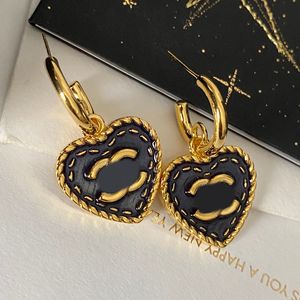 Blue Heart oorbellen luxe merkontwerpers Letters Stud Back Stamp Brass Real Gold Copper Copper Geometric Women's Crystal Rhinestone Earring Earrop Jewerlry